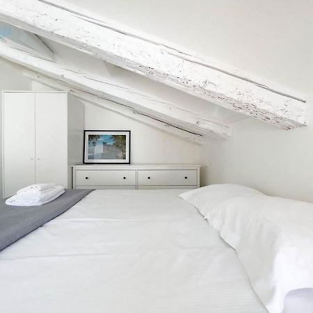 Corridoni 4C Tirabora Short Rent Apartment ตรีเอสเต ภายนอก รูปภาพ