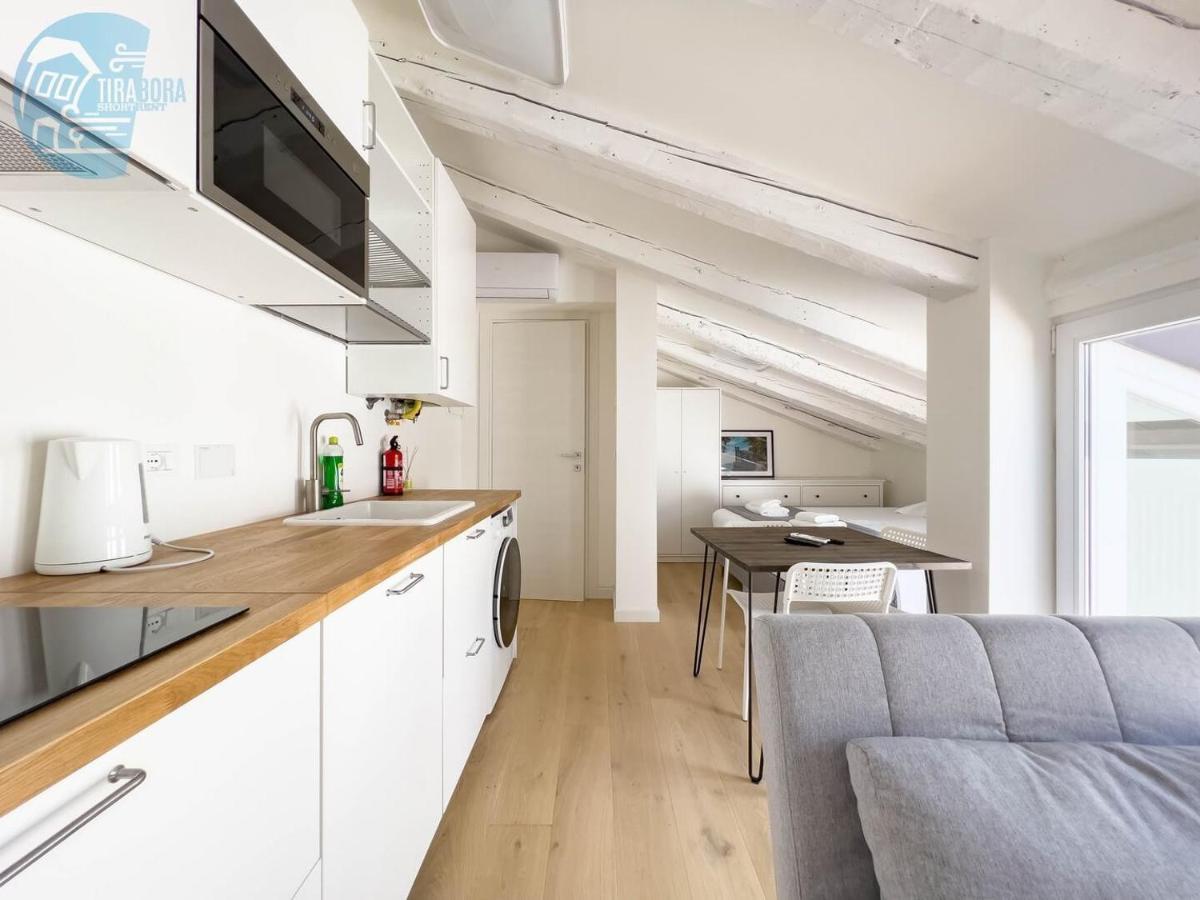 Corridoni 4C Tirabora Short Rent Apartment ตรีเอสเต ภายนอก รูปภาพ