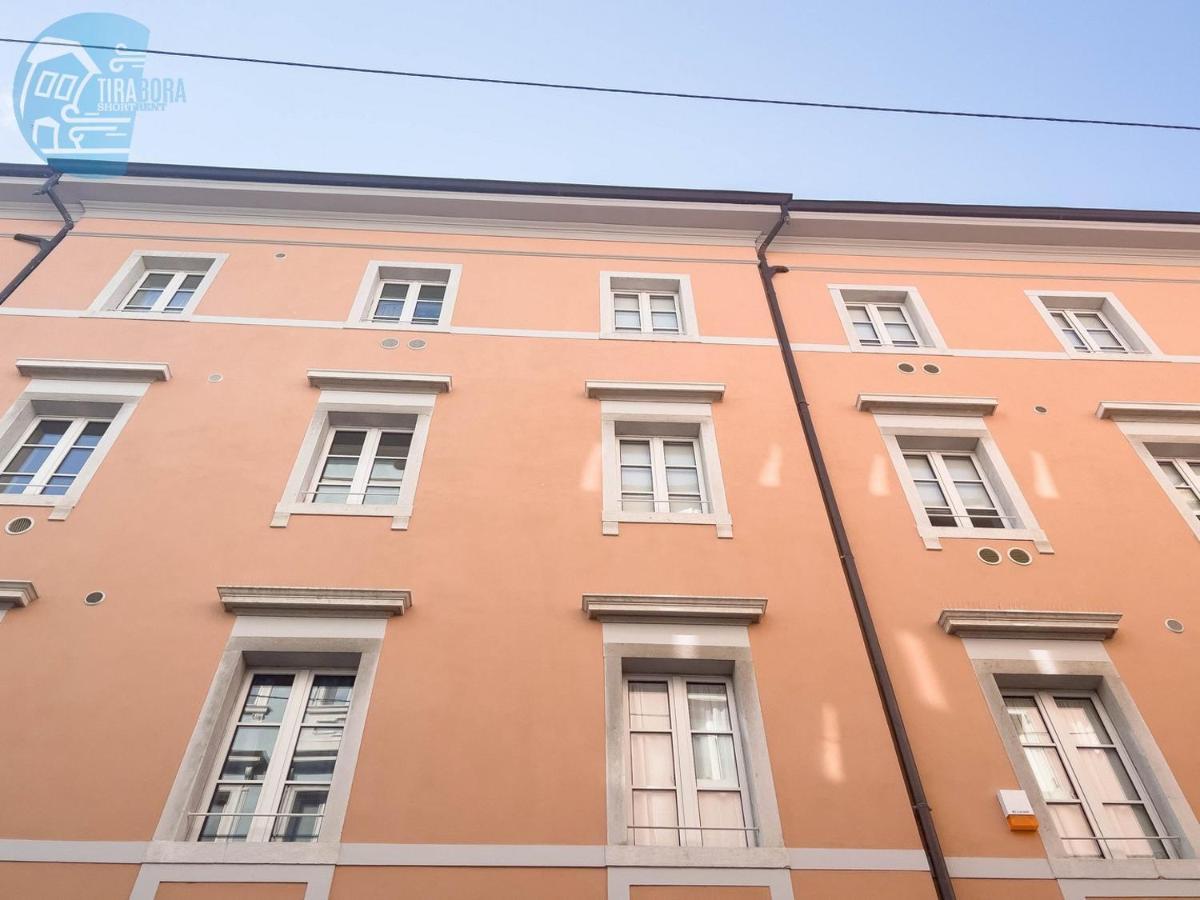 Corridoni 4C Tirabora Short Rent Apartment ตรีเอสเต ภายนอก รูปภาพ
